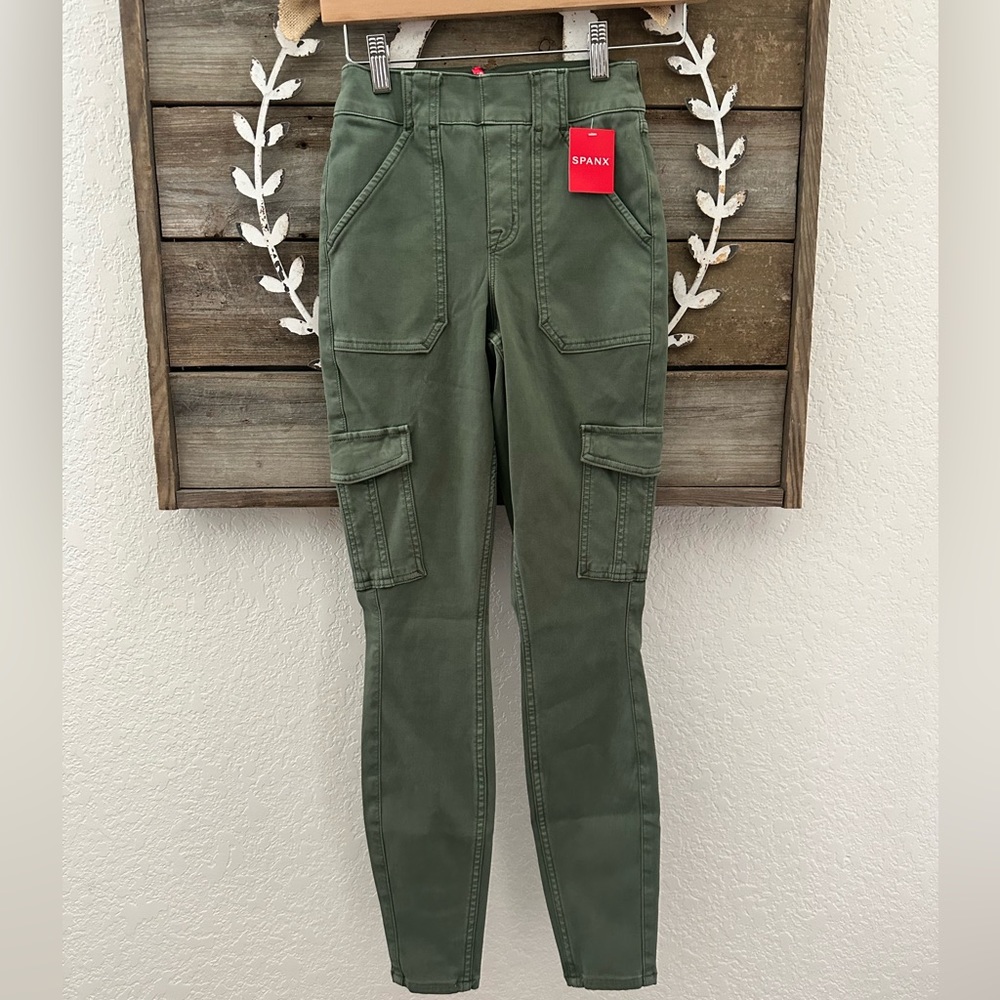 Spanx stretch twill‎ ankle cargo pants soft sage green ladies XS NWT